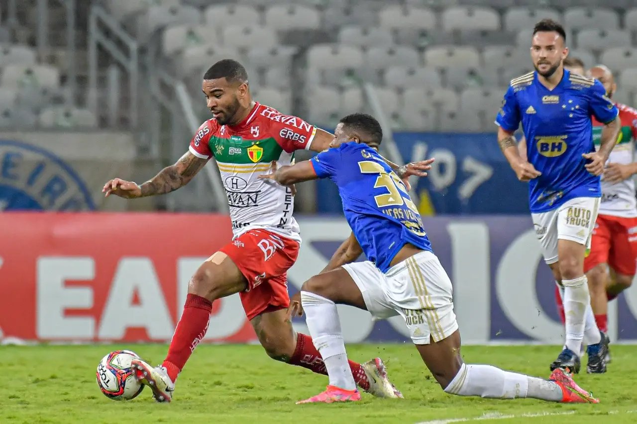 Brusque n&atilde;o consegue reagir e perde para o Cruzeiro 