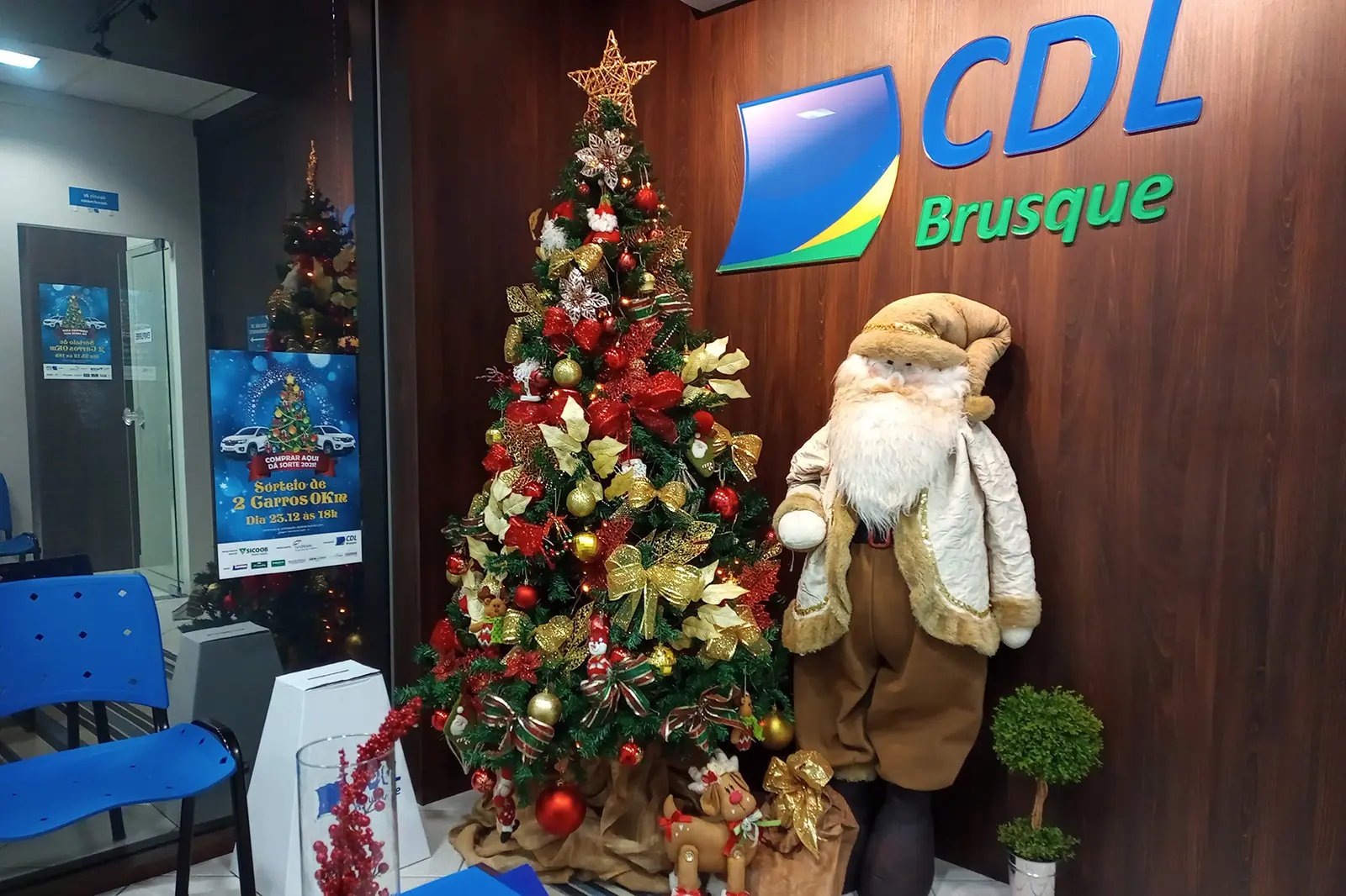 CDL Brusque sugere hor&aacute;rio para o com&eacute;rcio no Natal 