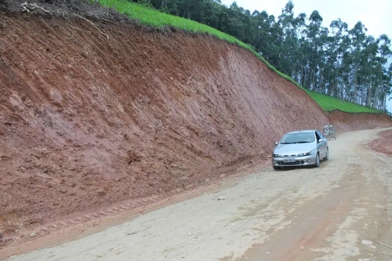 Acesso à Cristalina e a Botuverá é alargado