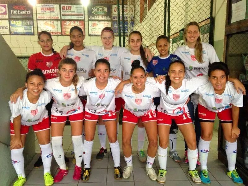 Barateiro entra em quadra hoje