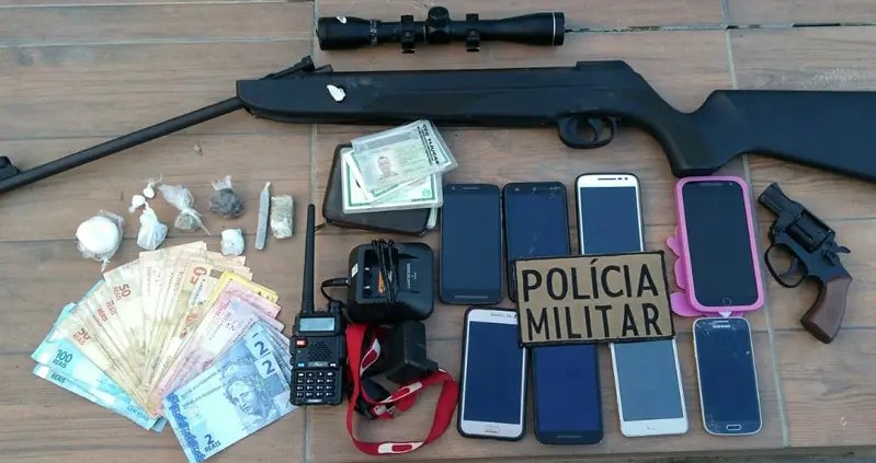 Operação termina com mãe de traficante morto conduzida
