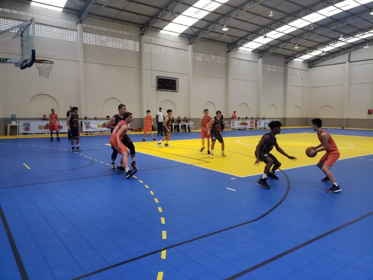 SER Brusque &eacute; terceira em copa da NBI Libav de Basquete