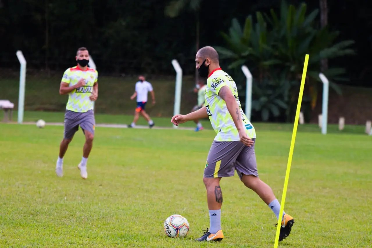 &Uacute;ltimo dia de treino da semana foca na condi&ccedil;&atilde;o f&iacute;sica