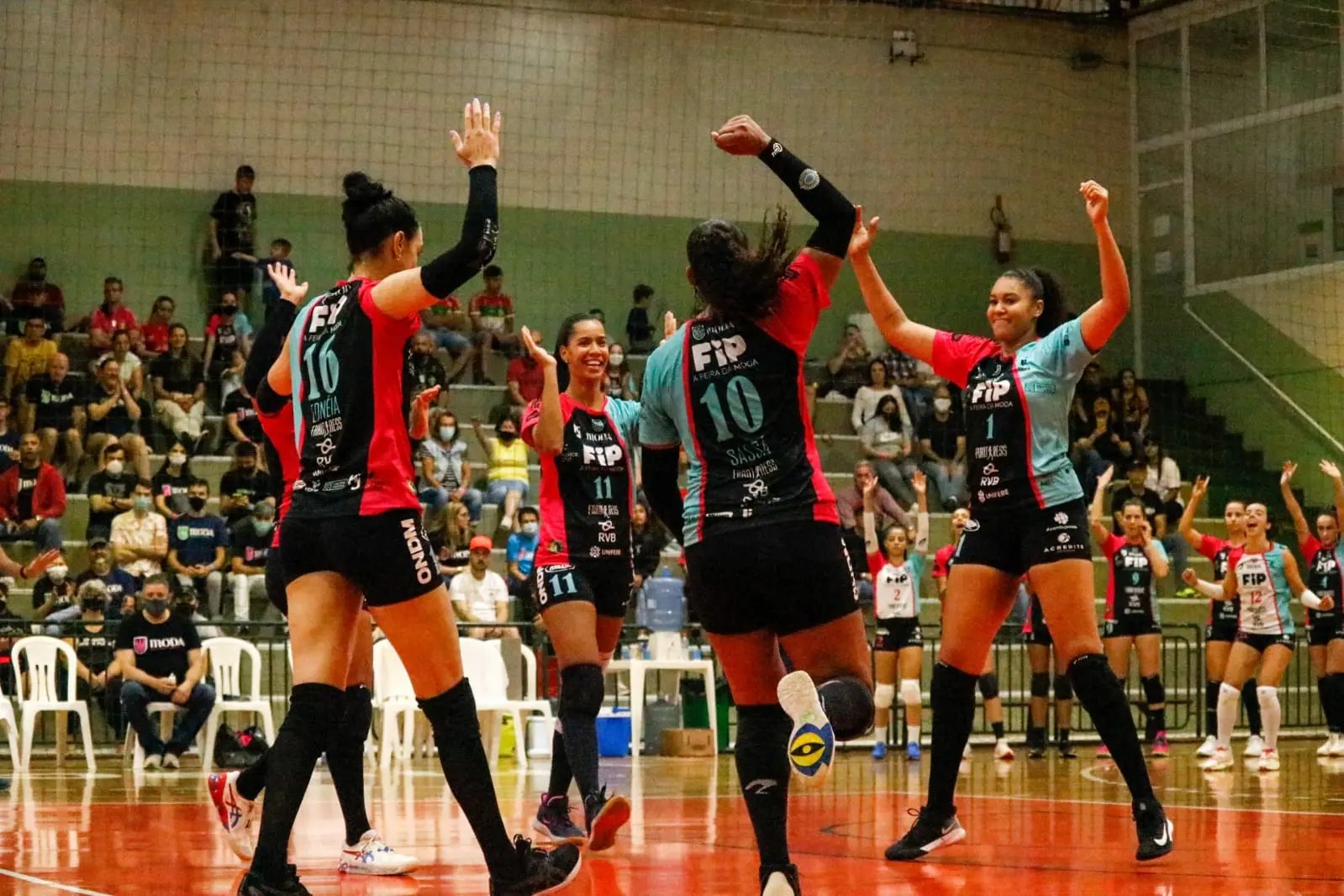 Moda Brusque V&ocirc;lei vence e fica com o t&iacute;tulo da Superliga C- Regional Sul 