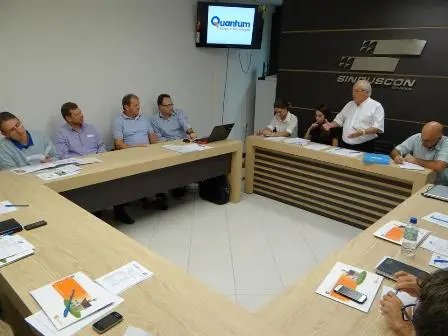 Patronal discute propostas da negociação