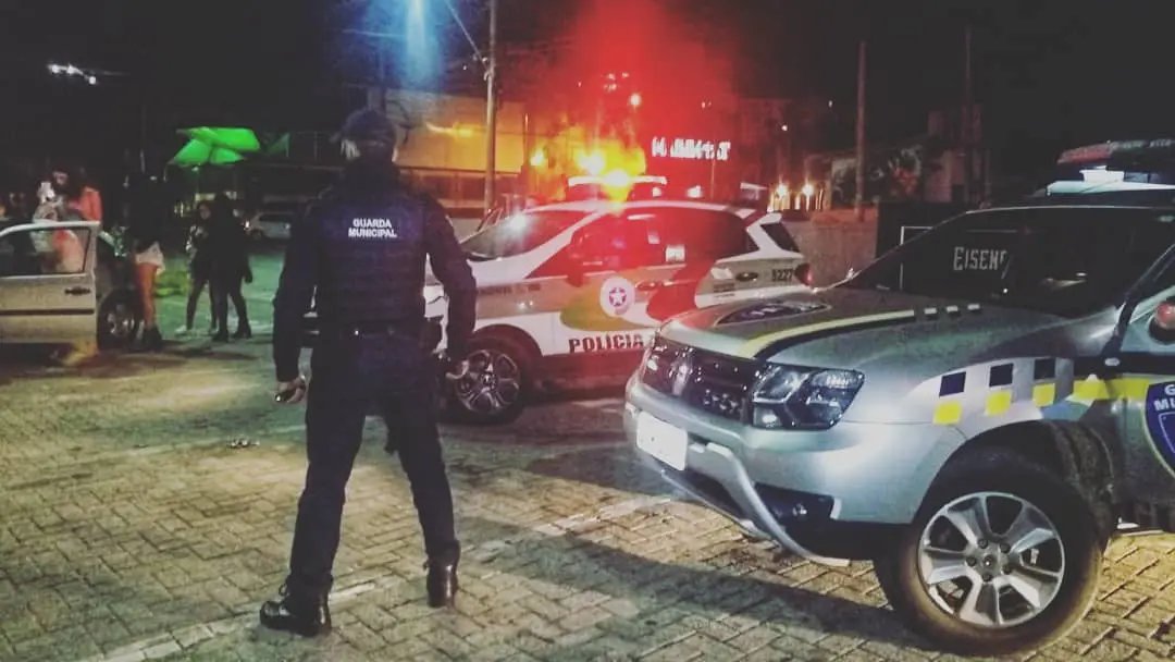 Mega opera&ccedil;&atilde;o ataca aglomero nas praias e casas noturnas