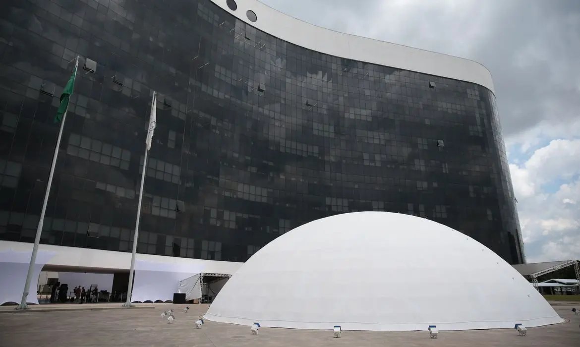 Pedido de cassa&ccedil;&atilde;o de chapa Bolsonaro - Mour&atilde;o &eacute; rejeitado pelo TSE