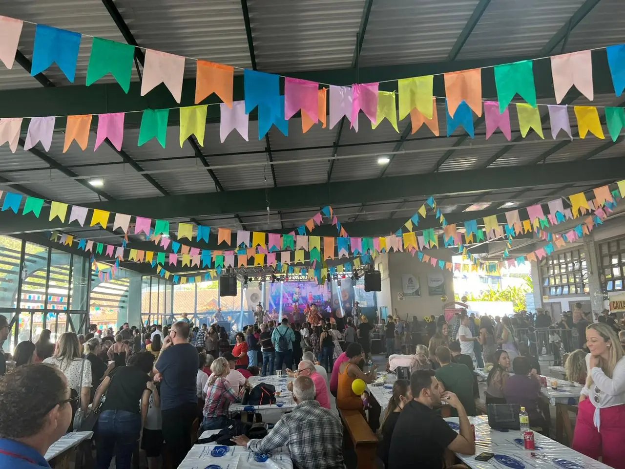 Encerramento do Arrai&aacute; Solid&aacute;rio atraiu diversas fam&iacute;lias