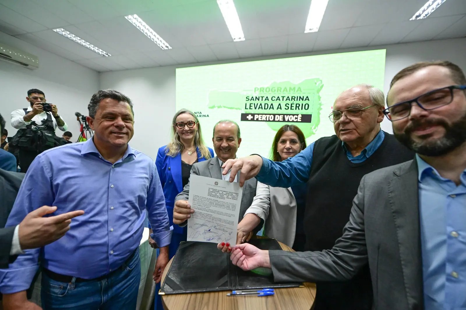 Estado libera novos leitos de UTI no Hospital Azambuja