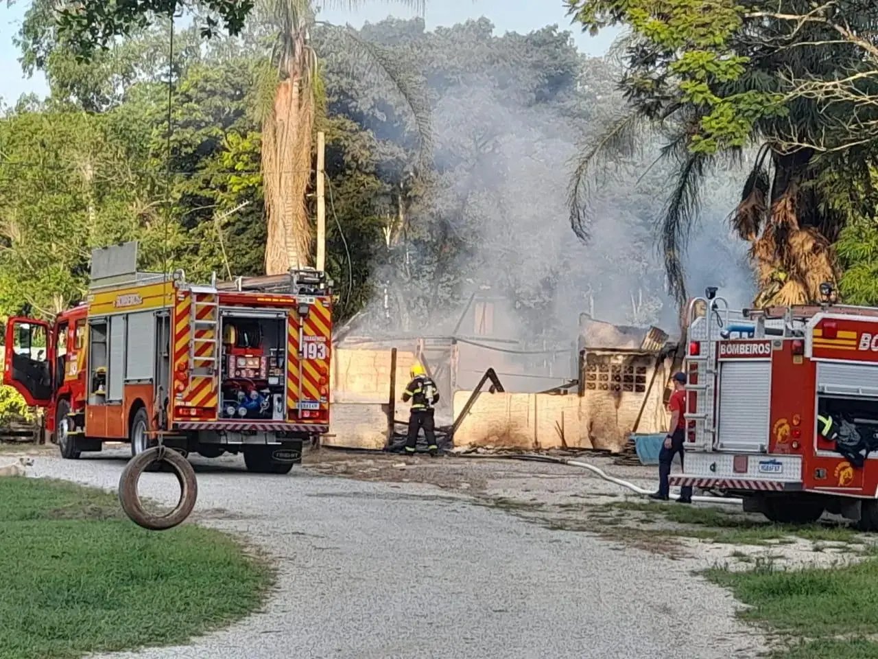 Bombeiros atualizam informações de incêndio em Guabiruba 