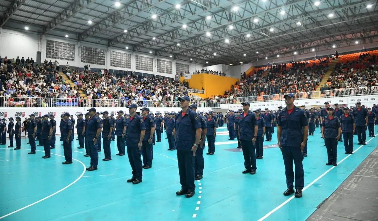 Corpo de Bombeiros de SC forma 261 novos soldados