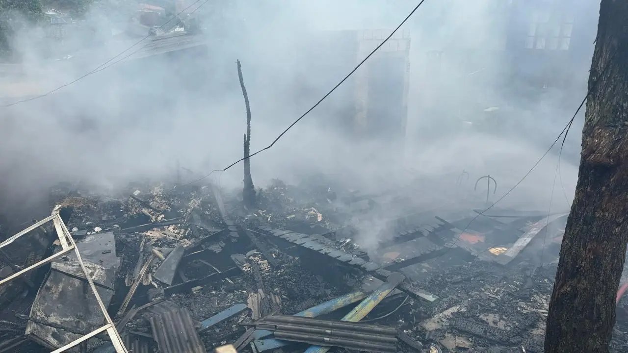 Bebê é resgatado de incêndio com queimaduras em Balneário Camboriú