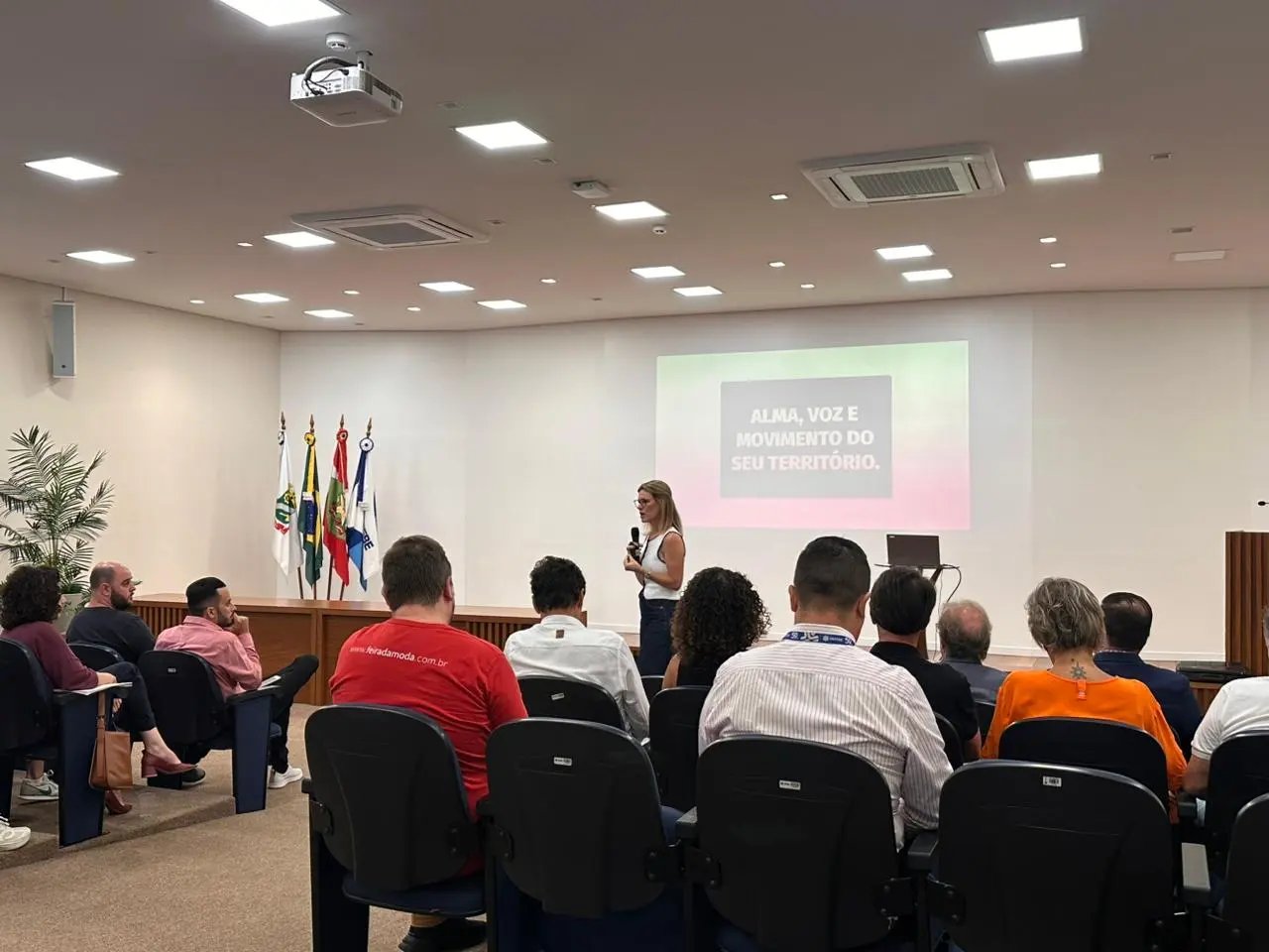 Workshop do Projeto Marca Território Brusque debate identidade e diferenciais do município