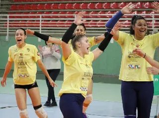 Abel Moda Vôlei estreia no Catarinense neste sábado - 5