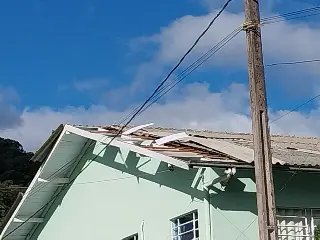 Brusque registra 13 ocorrências relacionadas ao vendaval - 1