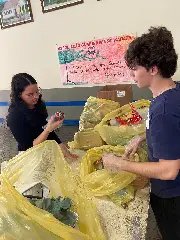 Intercambistas de Guabiruba visitam Centro de Reciclagem  - 2