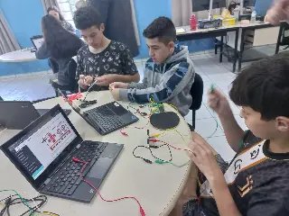 Artigo de robótica é aprovado para workshop nacional - 2