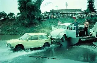 Queda da ponte no Centro de Brusque completa 43 anos - 9