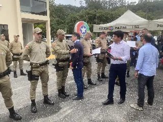 Policiais militares são promovidos durante solenidade em Brusque - 4