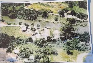 Família começa a retirar estrutura da Área 41, no Jardim Maluche - 2