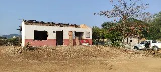 Família começa a retirar estrutura da Área 41, no Jardim Maluche - 7