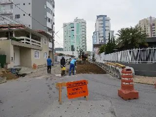 Secretaria de Obras inicia pavimentação asfáltica da rua Riachuelo - 1