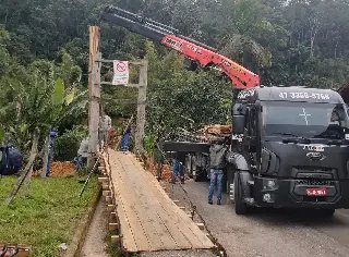 Secretaria de Obras conclui reforma da ponte pênsil SC 021 - 3