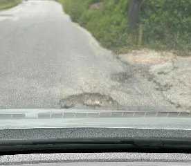 Buracos estão preocupando quem passa pela Rua Carlos Ristow - 2