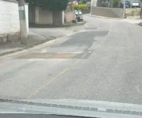 Buracos estão preocupando quem passa pela Rua Carlos Ristow - 3