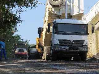 Secretaria de Obras inicia pavimentação da rua Frederico Debatin - 1