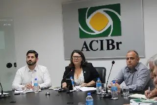 Diretoria da ACIBr recebe visita de prefeito e vice eleitos - 1