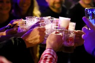 Mesmo com chuva, Biergartenplatz atrai grande público  - 11