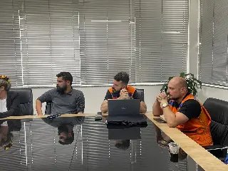 Prefeito se reúne com secretários e forças de segurança - 4