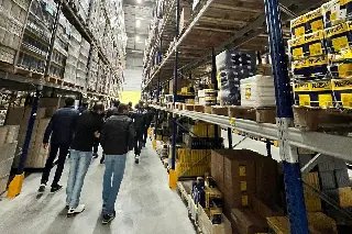 Núcleo da CDL Brusque realiza visitas técnicas na fábrica da BMW  - 2