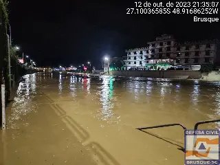 Rio Itajaí Mirim deve retornar à calha na madrugada desta sexta-feira - 1