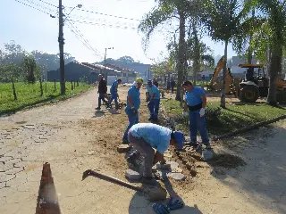 Cerca de 100 ruas receberam conserto de calçamento nos três últimos meses - 3