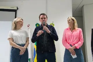 Cerca de cem pessoas prestigiam palestra da AmpeBr - 3