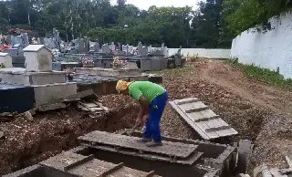 Prefeitura intensifica trabalhos no cemitério Parque da Saudade - 3