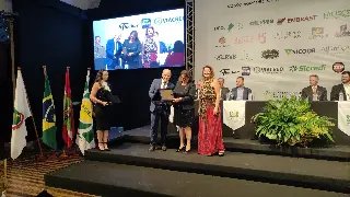 Nova diretoria da ACIBr toma posse em solenidade festiva - 4