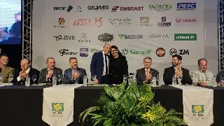 Nova diretoria da ACIBr toma posse em solenidade festiva - 3