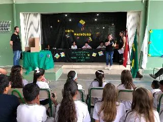 Alunos de 22 escolas de Brusque participam de Campeonato Magicubo - 3