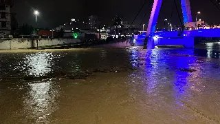 Rio Itajaí-Mirim sai da calha próximo à ponte estaiada - 3