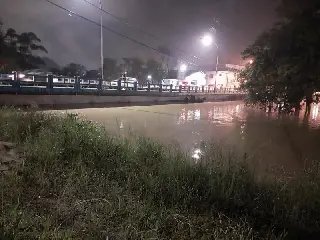 Rua General Osório registra pontos de alagamentos  - 2