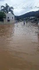 (Video) Chuva causa alagamento em diversas ruas de Brusque  - 4