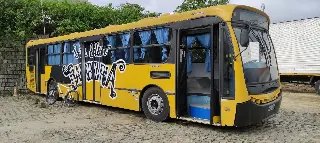 Ele é o motorista do ônibus e tem orgulho de ser ‘barbeiro’ - 3
