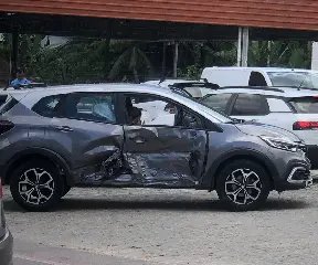 Colisão entre carro e moto é registrada no Primeiro de Maio  - 1