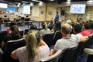 Em audiência pública, comunidade rejeita ideia de municipalização do Padre Lux - 2