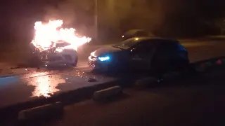 (URGENTE) Carro pega fogo após colisão frontal com outro veículo  em Brusque  - 4
