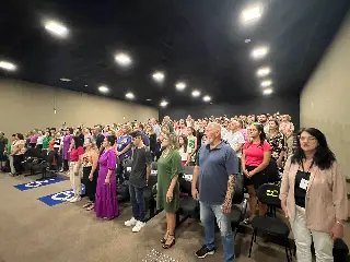 Diretores de unidades escolares brusquenses assinam termo de posse - 1