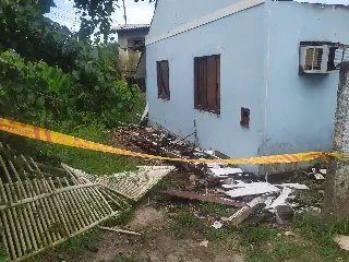 Casa abandonada é destruída por incêndio em Brusque - 3